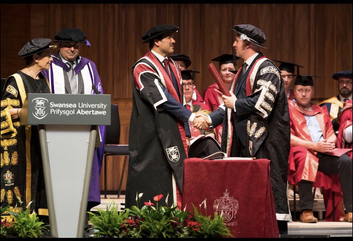 H E Ahmad Mohammed Al Sayed (second right), Minister of State and Chairman of the Board of Directors of Qatar Free Zones Authority, receiving the Honorary Doctorate at the event.