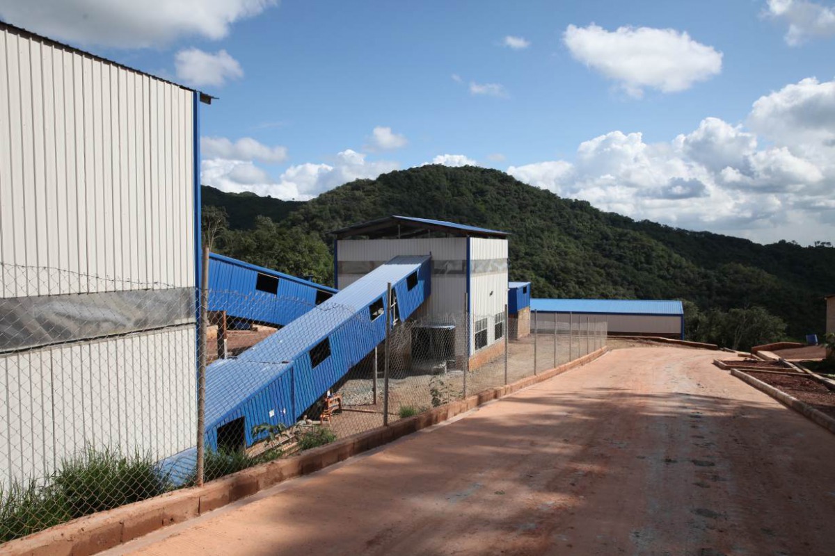 Dayu mining company's gold processing plant near Masumbiri, Tonkolili district, Sierra Leone. July 26, 2019. Thomson Reuters Foundation/Nellie Peyton