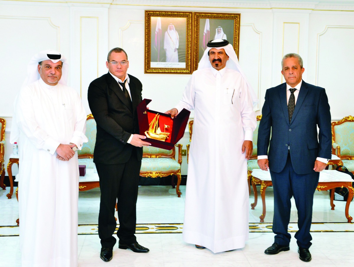 Qatar Chamber’s (QC) First Vice-Chairman, Mohamed bin Ahmed bin Towar Al Kuwari (second right) presenting a memento to the visiting Deputy Minister of Agriculture of Cuba, Maury Hechavarria Bermudez (second left), in the presence of QC Board Member, Moham