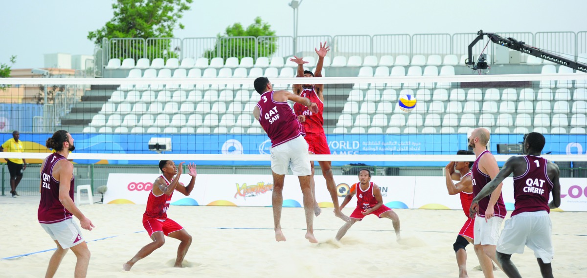 A Qatari player scores against Indonesia during their 4x4 volleyball match at the ANOC Beach Games in Al Gharafa yesterday. Qatar won 2-1. 
Pictures: Anvar Sadath