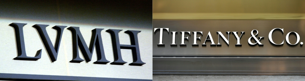  This combination of file photographs created on October 28, 2019, shows (L) the logo of the French luxury goods group LVMH in Paris on September 12, 2002 and (R) The logo of US luxury jewelry and specialty retailer Tiffany & Co. in Venice, north-eastern 