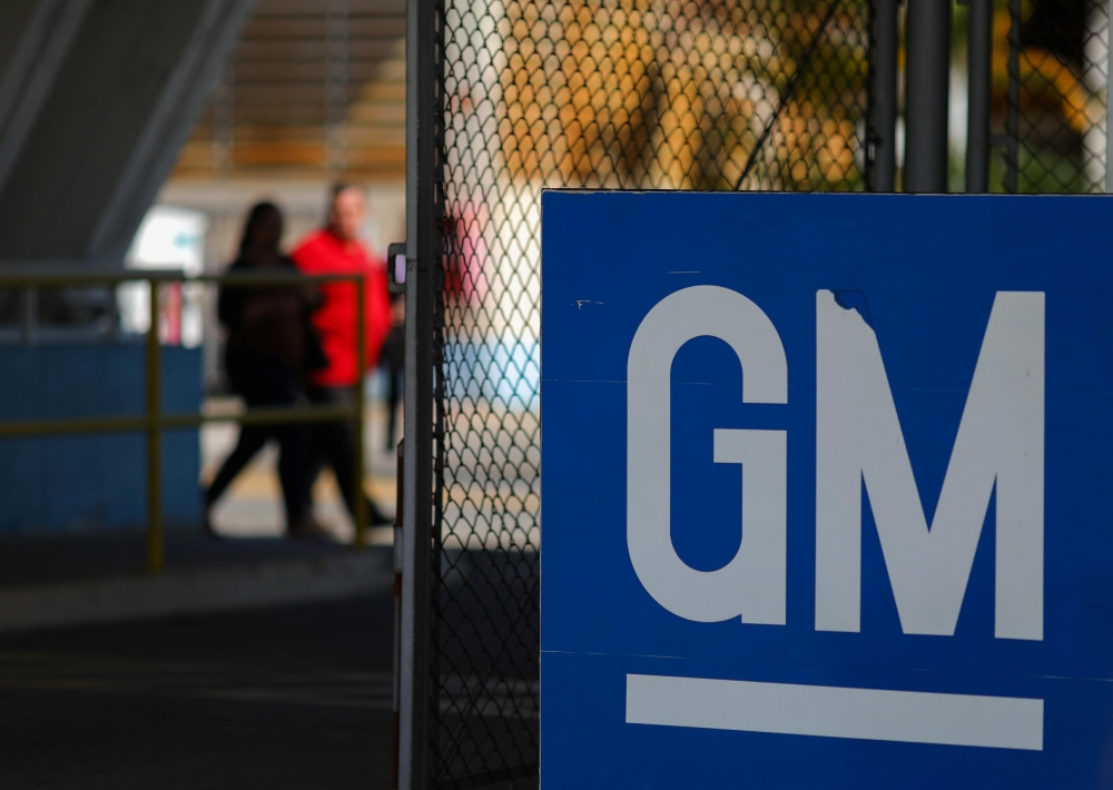 The GM logo is seen at the General Motors plant in Sao Jose dos Campos, Brazil, January 22, 2019. Reuters / Roosevelt Cassio