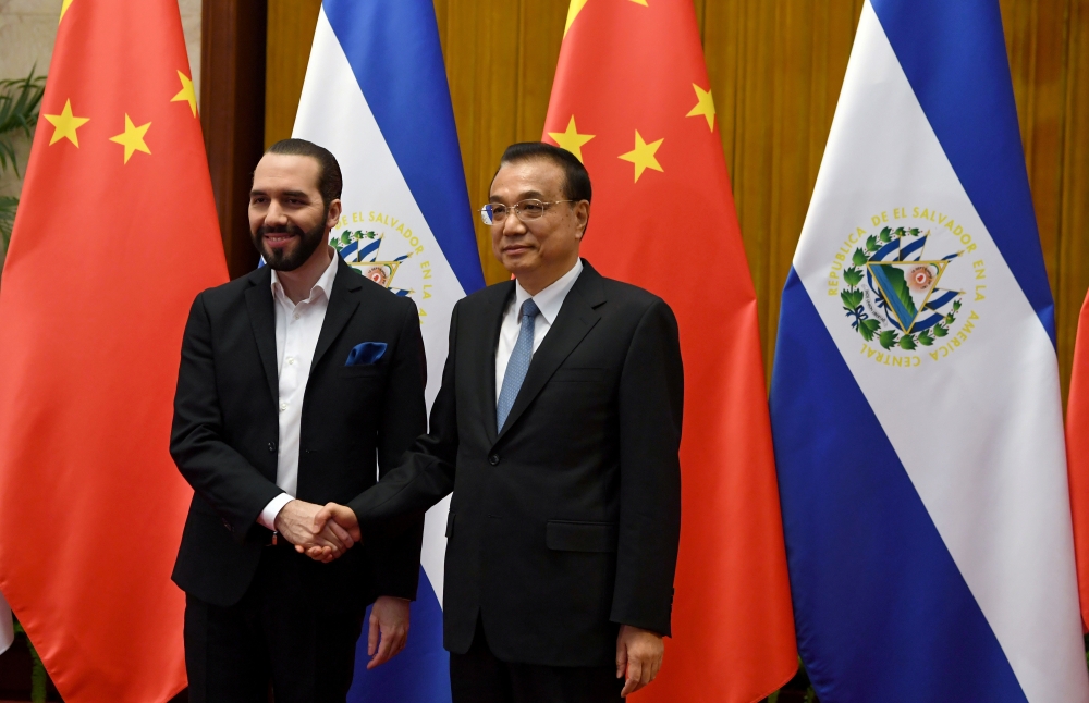 El Salvador's President Nayib Bukele meets with China's Premier Li Keqiang at the Great Hall of the People in Beijing, China December 3, 2019. Noel Celis/Pool via Reuters
 