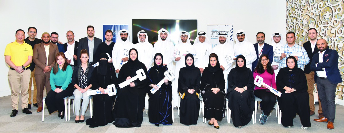 The winners of the 13th wave of LeanStartup program (LSP) during the event.