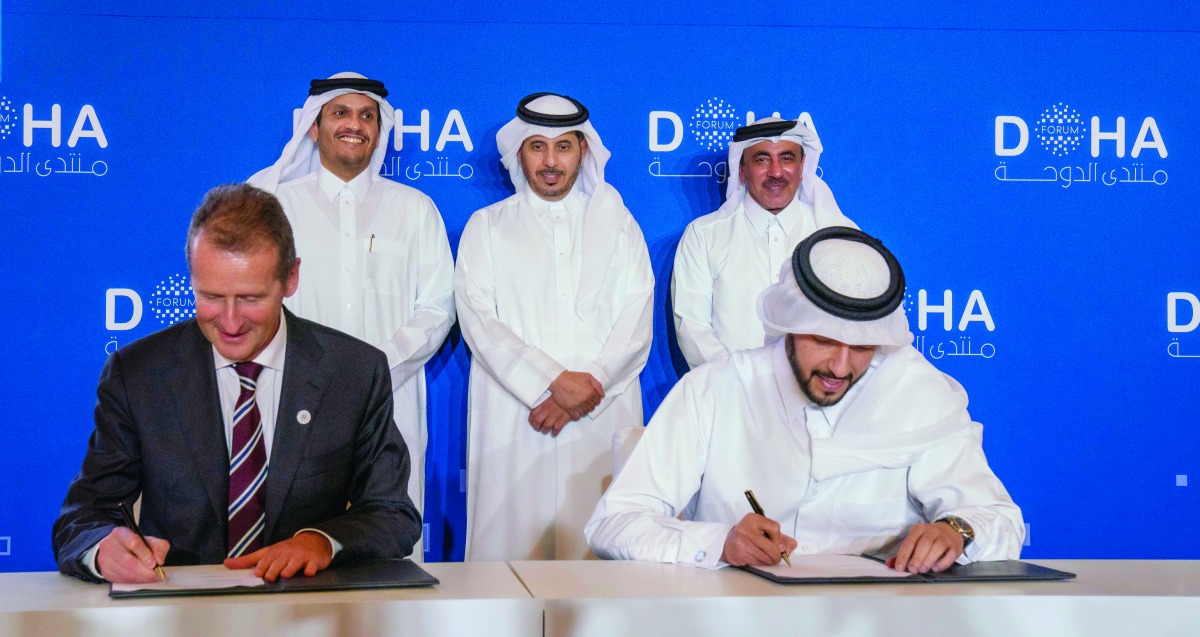 Prime Minister and Interior Minister H E Sheikh Abdullah bin Nasser bin Khalifa Al Thani; the Deputy Prime Minister and Minister of Foreign Affairs, H E Sheikh Mohamed bin Abdulrahman Al Thani; and the Minister of Transport and Communications, H E Jassim 