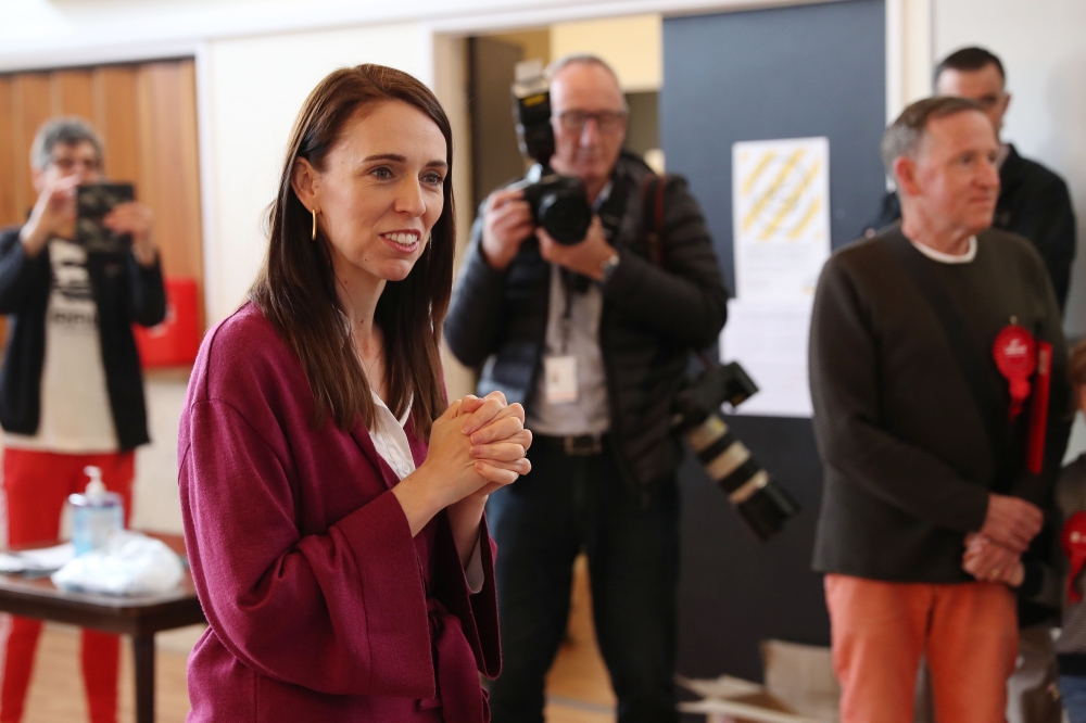 Labour Leader Jacinda Ardern visits Labour Election Day volunteers as polling booths open on election day for the 2020 General Election of New Zealand in Auckland on October 17, 2020. AFP / MICHAEL BRADLEY