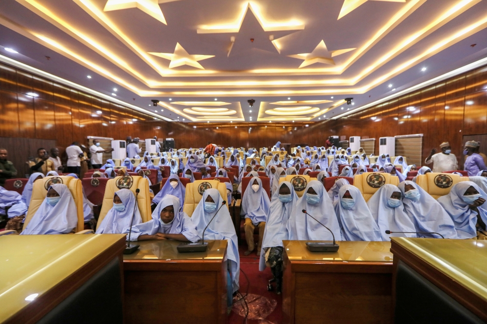 Girls who were kidnapped from a boarding school in the northwest Nigerian state of Zamfara are seen after their release in Zamfara, Nigeria March 2, 2021. Reuters/Afolabi Sotunde