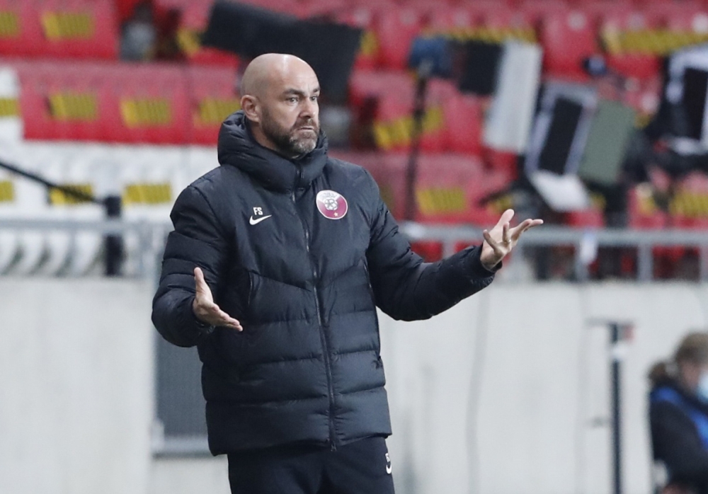 Qatar coach Felix Sanchez. REUTERS/Bernadett Szabo
