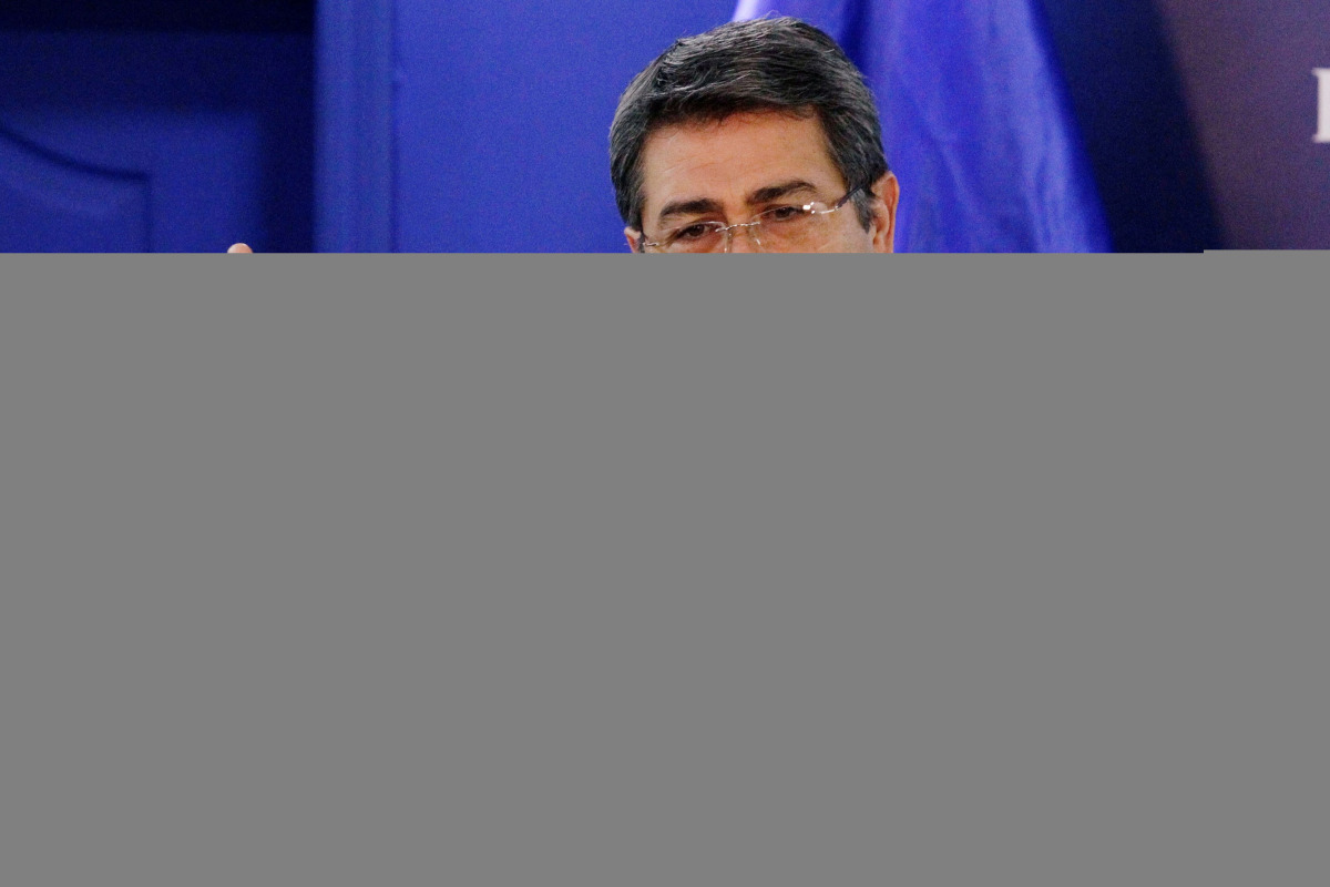 Honduras' President Juan Orlando Hernandez speaks during a joint message with U.S. Department of Homeland Security (DHS) acting Secretary Chad Wolf (not pictured), at the Presidential House in Tegucigalpa, Honduras January 9, 2020. REUTERS/Jorge Cabrera/F