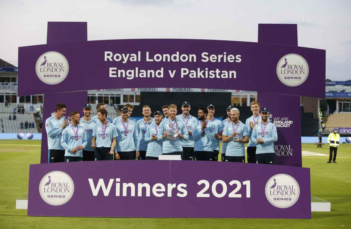 Cricket - Third One Day International - England v Pakistan - Edgbaston Stadium, Birmingham, Britain - July 13, 2021 England's Ben Stokes and players celebrate with the trophy after winning the match and the series Action Images via Reuters/Ed Sykes

