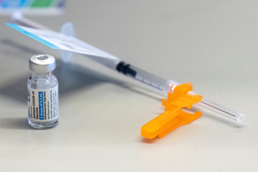 The Johnson & Johnson coronavirus disease (COVID-19) vaccine is seen at the OSU Wexner Medical Center in Columbus, Ohio, U.S. March 2, 2021. REUTERS/Gaelen Morse/File Photo