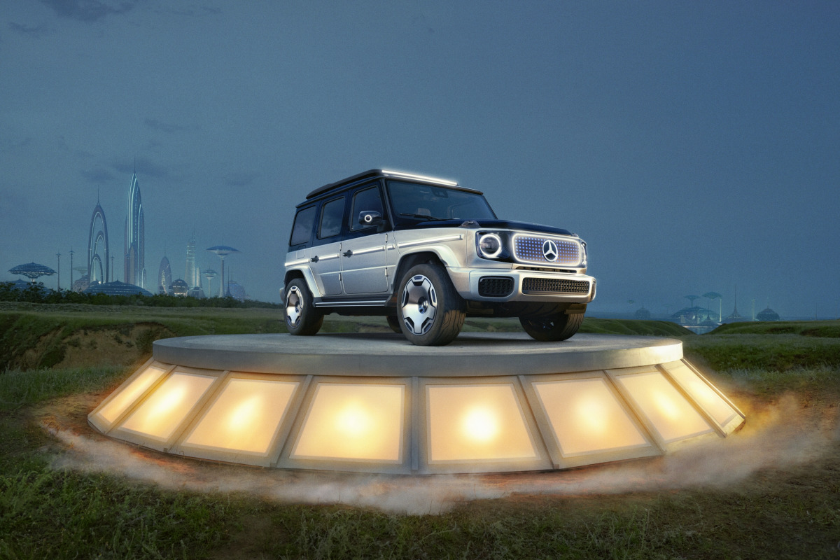 Twitter: Mercedes-Benz

