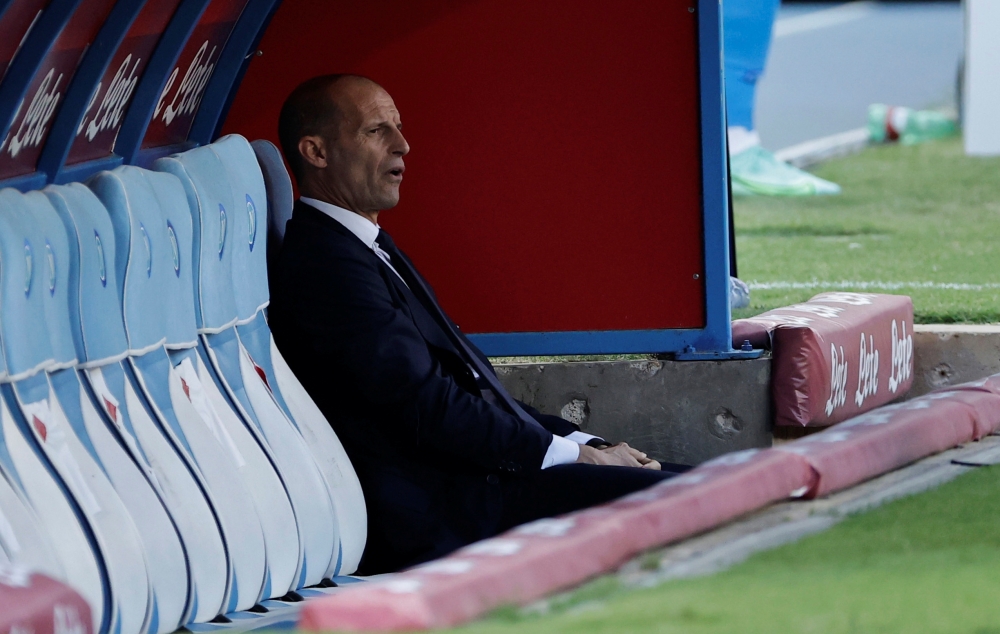 FILE PHOTO:  Juventus coach Massimiliano Allegri REUTERS/Ciro De Luca