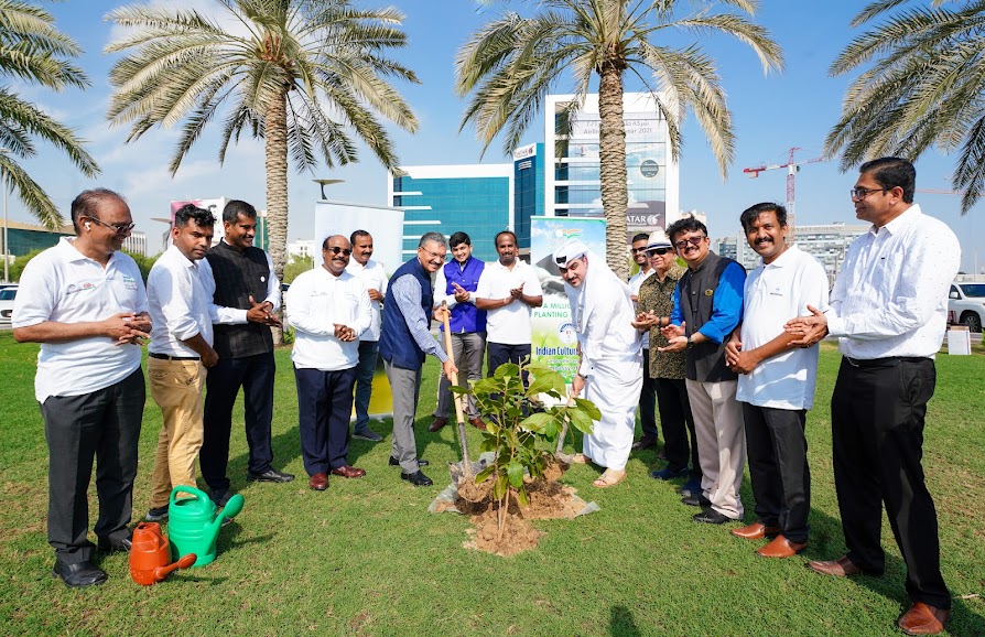 Ambassador of India to Qatar H E Dr. Deepak Mittal with officials from MME and ICC during the event.