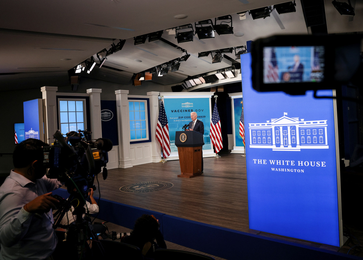 U.S. President Joe Biden delivers an update on the administration's coronavirus disease (COVID-19) response and the vaccination program during remarks at the White House in Washington, U.S., October 14, 2021. REUTERS/Leah Millis
