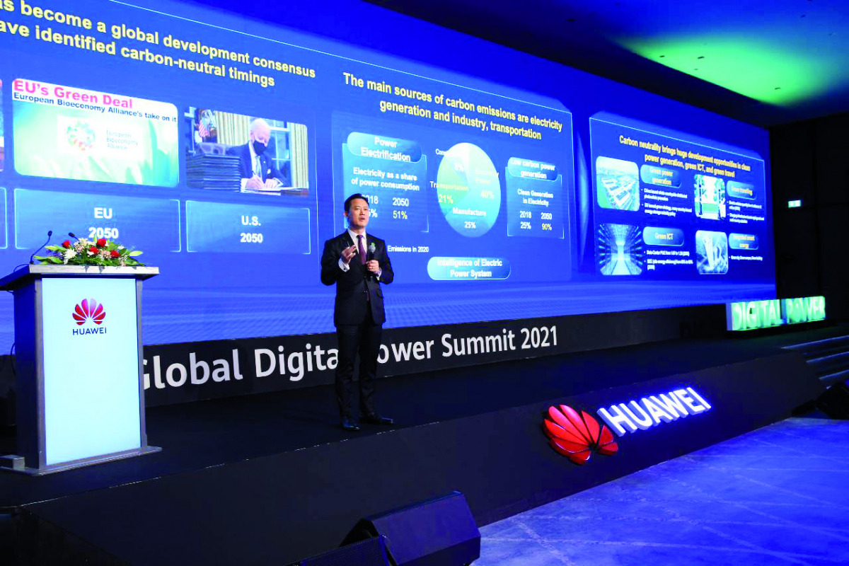 Charles Yang, SVP of Huawei and President of Global Marketing Sales and Services at Huawei Digital Power delivering the keynote speech on ‘Building a Low-carbon Smart Society’ during the Global Digital Power Summit. 