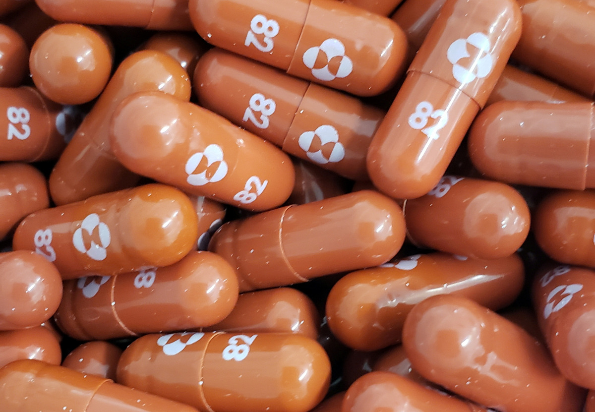FILE PHOTO: An experimental COVID-19 treatment pill, called molnupiravir and being developed by Merck & Co Inc and Ridgeback Biotherapeutics LP, is seen in this undated handout photo released by Merck & Co Inc and obtained by Reuters May 17, 2021. Merck &