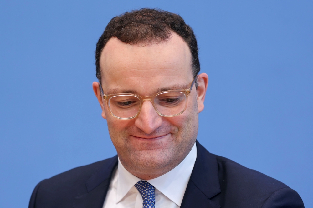 Germany's acting Health Minister Jens Spahn attends a news conference on Germany's coronavirus disease (COVID-19) situation and vaccination with Moderna and BioNTech, in Berlin, Germany November 22, 2021. Reuters/Christian Mang