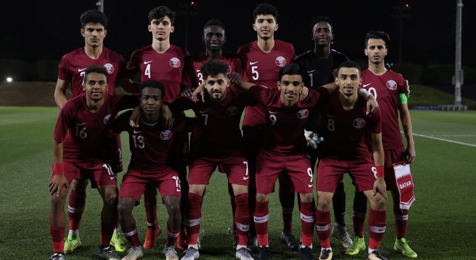 Qatar U-23 national team members pose for a photograph.