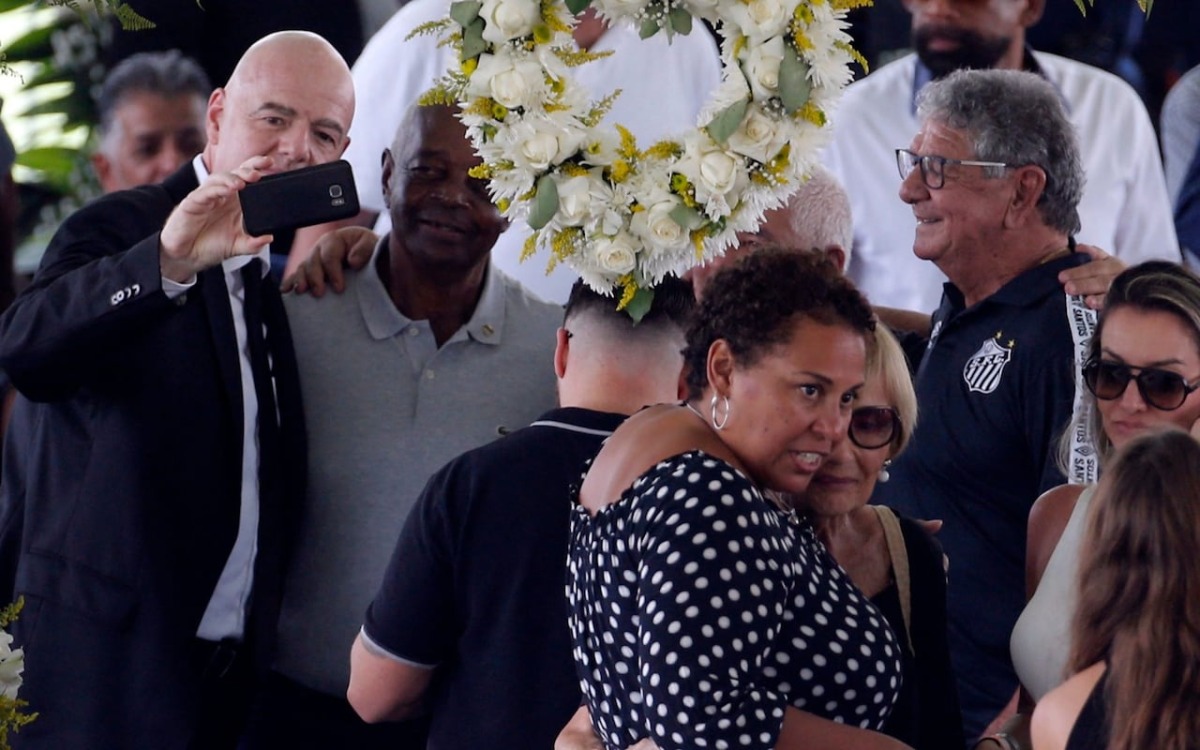 FIFA President Gianni Infantino poses for pictures during the wake of Brazilian football legend Pele at the Urbano Caldeira stadium in Santos, Sao Paulo, Brazil on January 2, 2023. Reuters/Diego Vara
