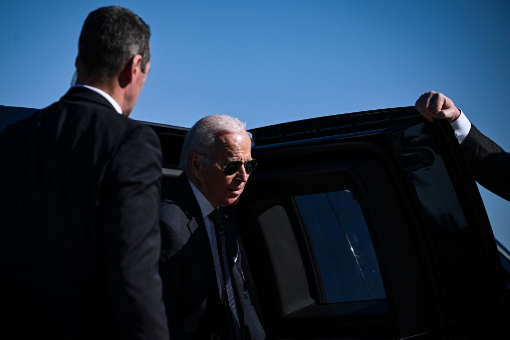 US President Joe Biden departs Atlanta Hartsfield-Jackson International Airport, in Atlanta, Georgia, on January 15, 2023. (Photo by Brendan Smialowski / AFP)
