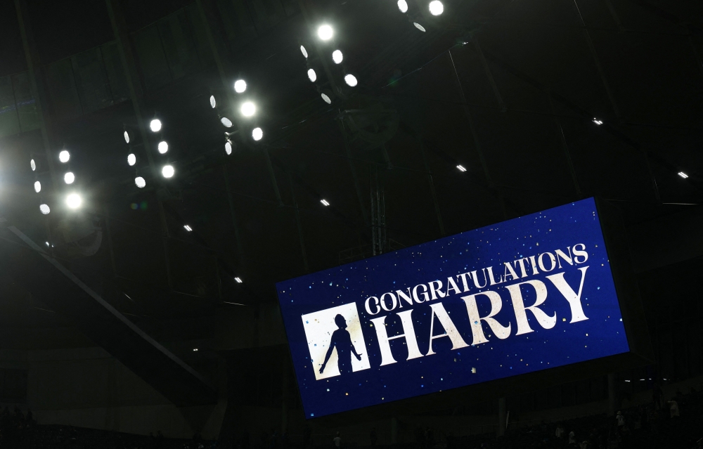 Big screen displays congratulations after the match as Tottenham Hotspur's Harry Kane became Tottenham Hotspur's all time top goalscorer. (REUTERS/David Klein) 
