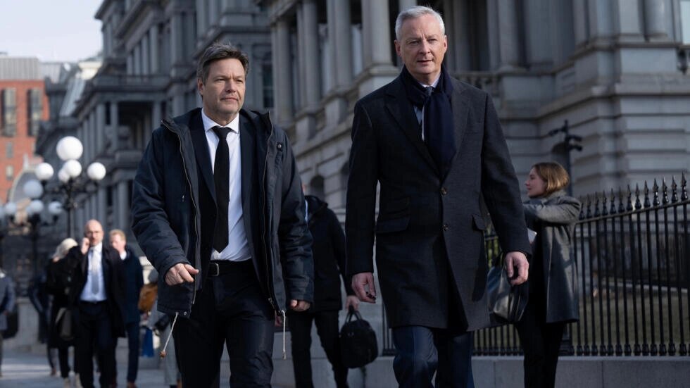 The German and French economy ministers, Robert Habeck (left) and Bruno Le Maire started meetings with US officials on February 7, 2023.  Brendan Smialowski / AFP
