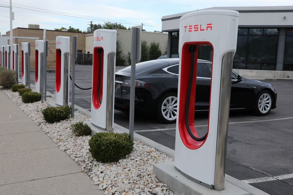 File photo: A Tesla charging station is seen in Salt Lake City, Utah, U.S. September 28, 2017. REUTERS/Lucy Nicholson