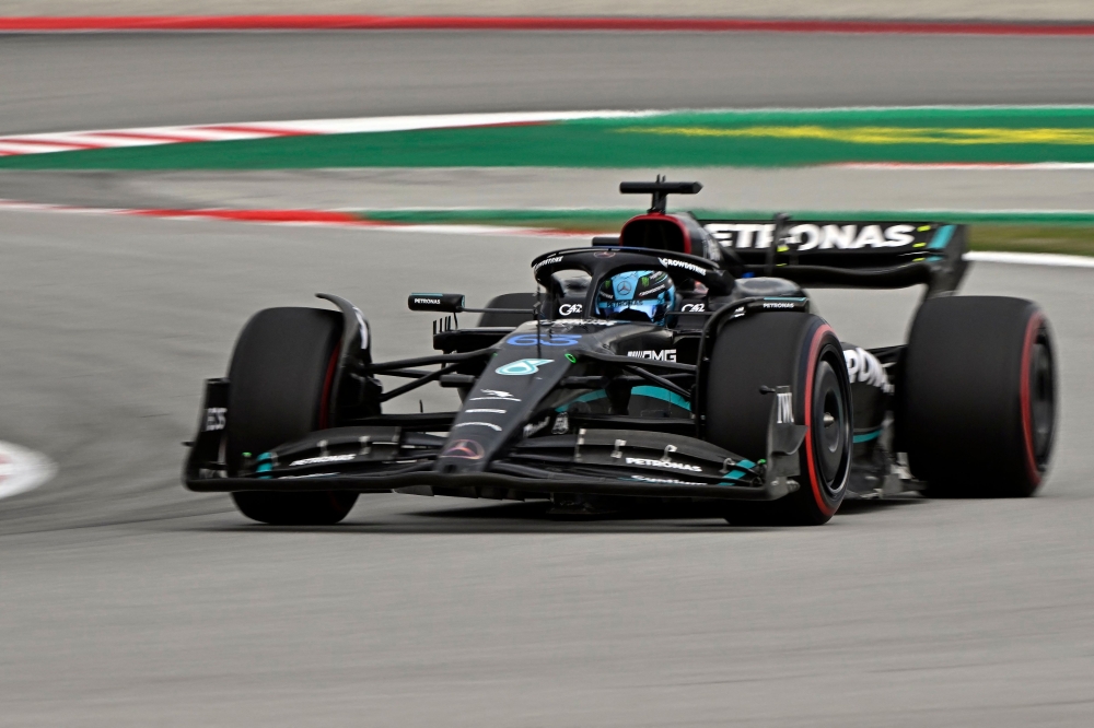 Mercedes' British driver George Russell competes in the Spanish Formula One Grand Prix race at the Circuit de Catalunya on June 4, 2023 in Montmelo, on the outskirts of Barcelona. Photo by JAVIER SORIANO / AFP
