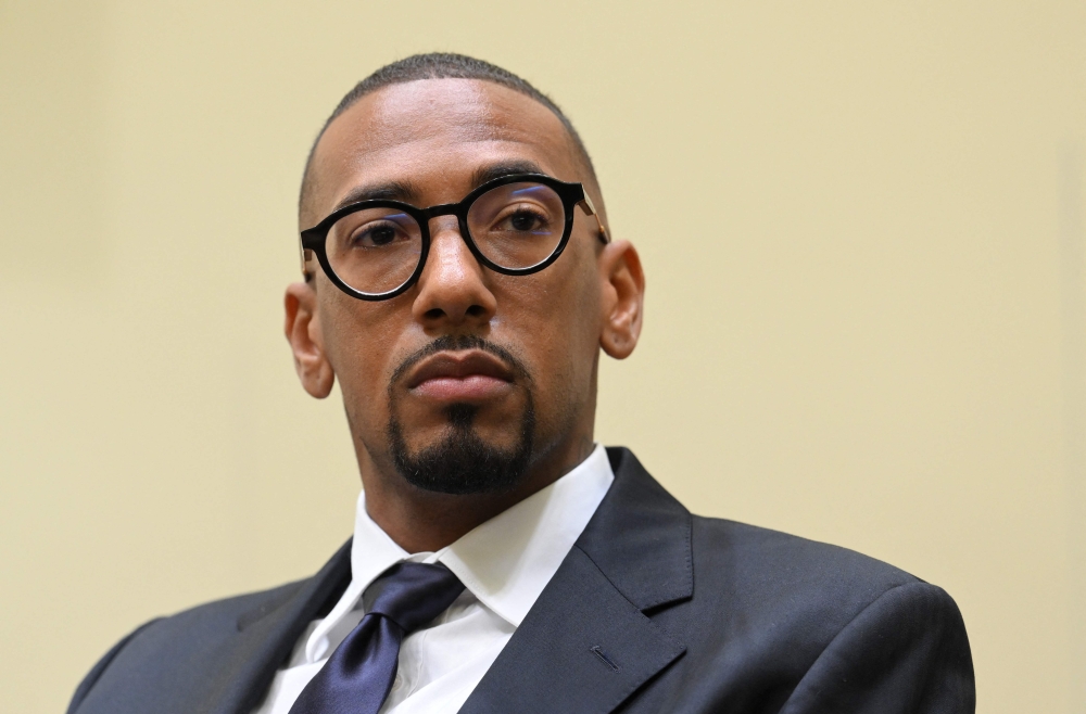 (FILES) Former Bayern Munich's German defender Jerome Boateng waits prior to the start of the third day in his appeal trial at a courtroom of the regional court in Munich, southern Germany, on November 2, 2022. (Photo by Christof STACHE / AFP)
