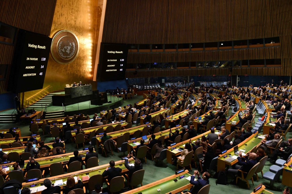The UN General Assembly votes for an 