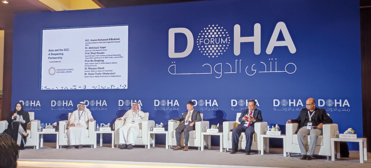 Secretary-General of the Gulf Cooperation Council H E Jasem Mohamed AlBudaiwi (second left); Chairman, Gulf Research Centre Dr. Abdulaziz Sager (third left); Board Member of the Institute of Energy Economics in Japan, Prof Shuji Hosaka (fourth left);  Director, Centre for Middle Eastern Studies, Peking University Prof. Wu Bingbing (second right);  Director, Observer Research Foundation Dr. Nilanjan Ghosh (first right) and moderator Dr. Dania Thafer, Senior Fellow, Middle East Council on Global Affairs during the discussion.  Pic: M Mazharul Haque