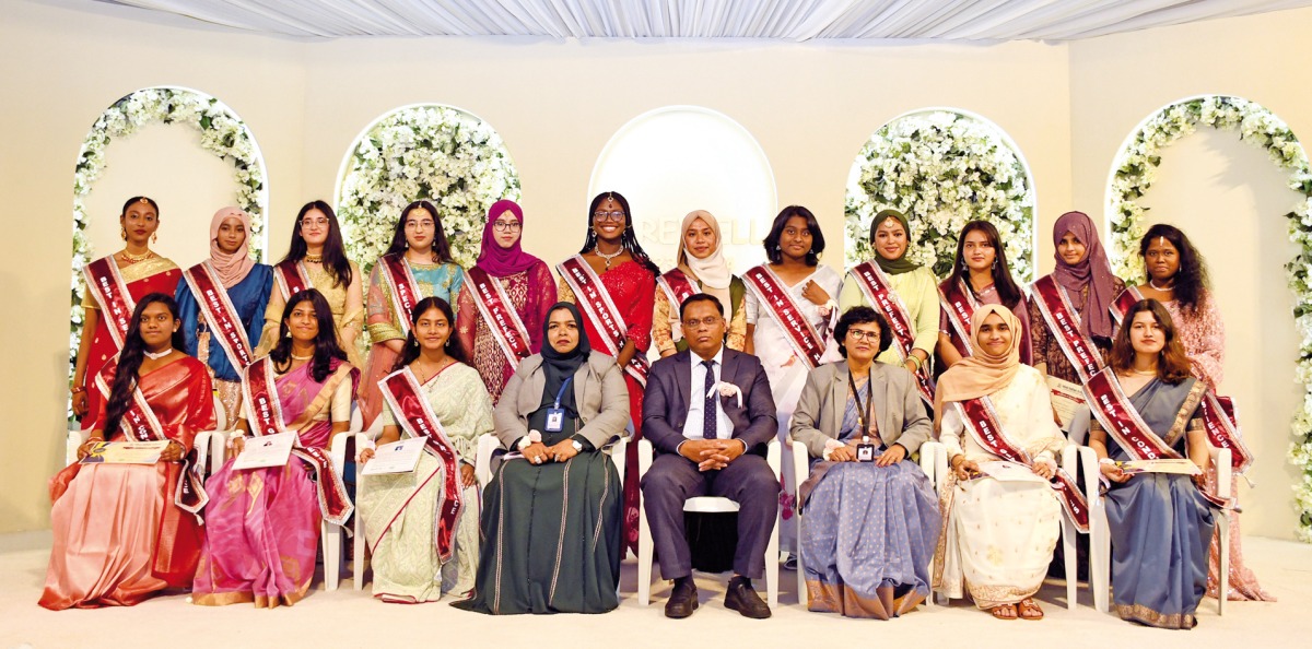 Winners of special awards with IIS Principal Shaik Shamim Saheb and heads of sections.