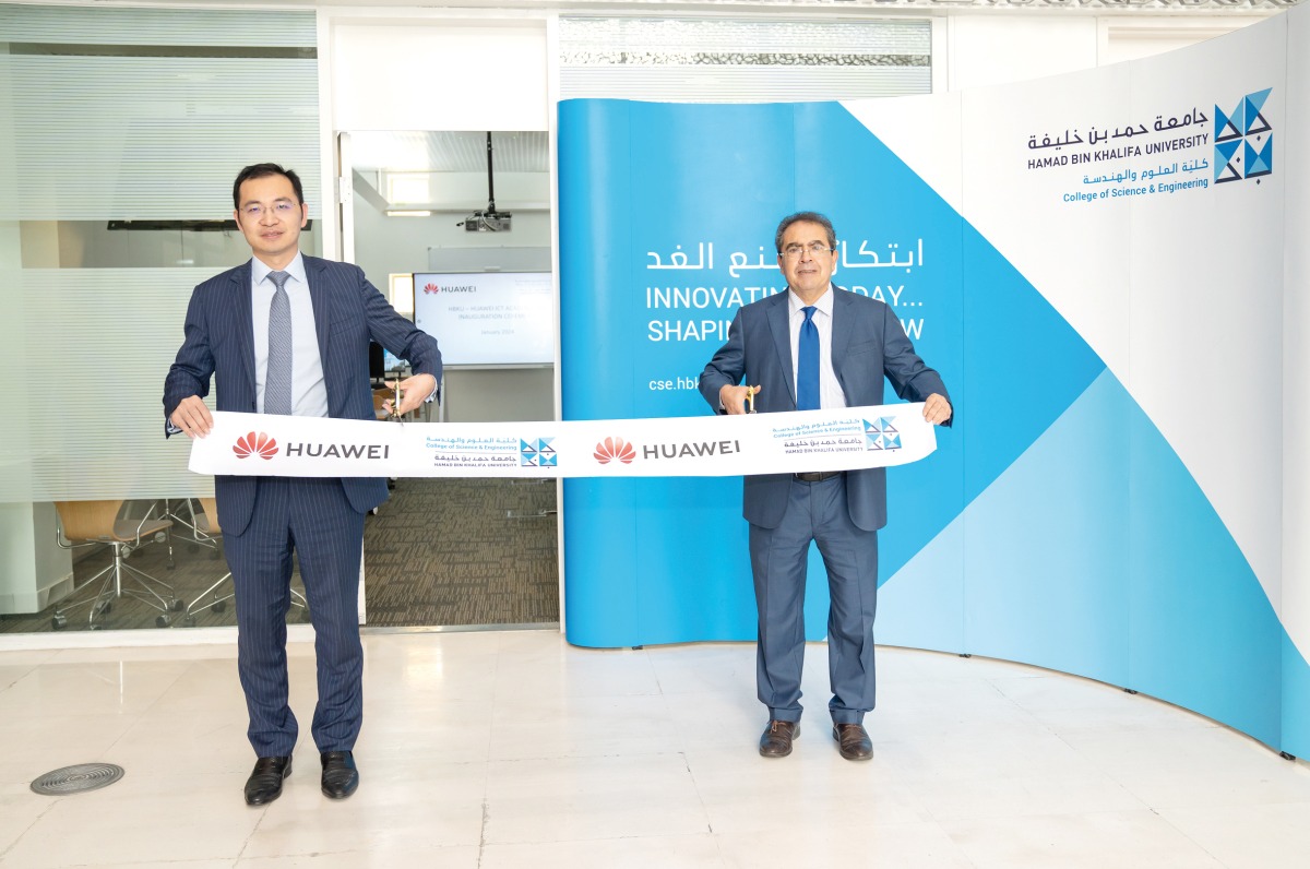 Founding Dean of HBKU’s College of Science and Engineering, Dr. Mounir Hamdi and Huawei Technologies in Qatar CEO, Alex Zheng at the inauguration of the Huawei HBKU AI ICT Academy Lab.