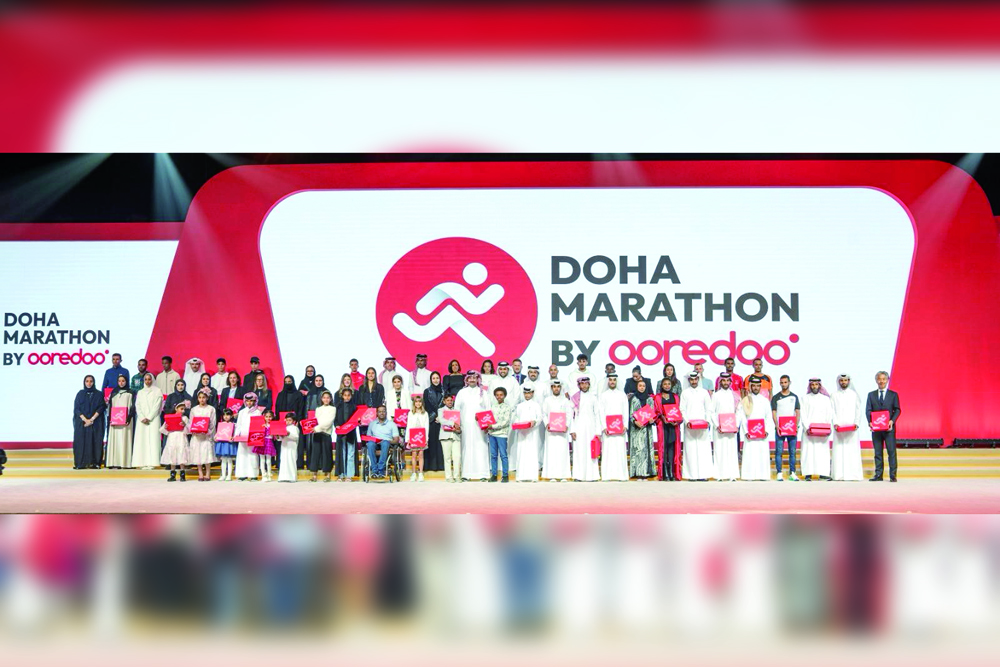 Ooredoo Qatar CEO, Sheikh Ali bin Jabor Al Thani with winners and partners of the marathon.