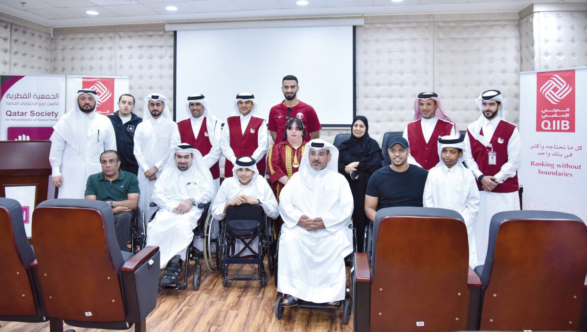 CEO of QIIB Dr. Abdulbasit Ahmed Al Shaibei, Executive Director of QSRN Amir Al Mulla, and others at the launch of the project. 