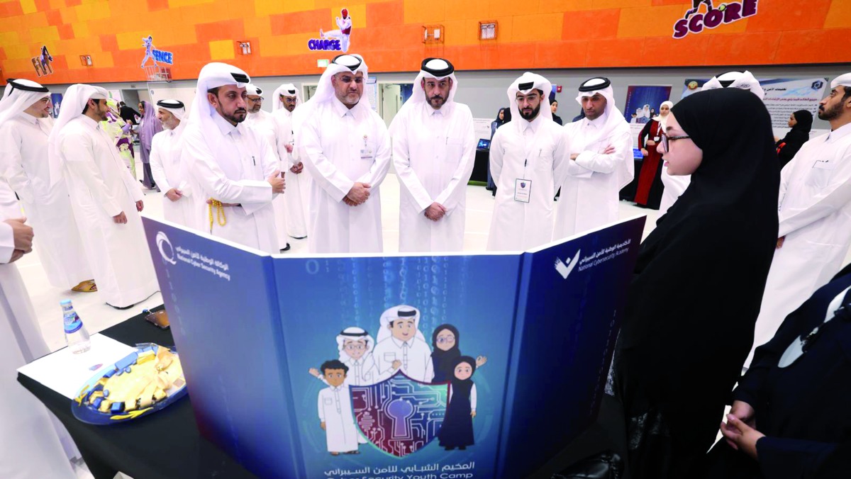 Officials and participants during the closing ceremony.