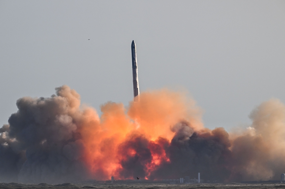 The SpaceX Starship lifts off from Starbase near Boca Chica, Texas, on November 19, 2024, for the Starship Flight 6 test. (Photo by Chandan Khanna / AFP)