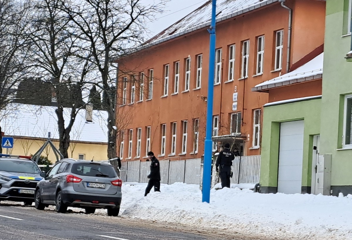 Police are seen outside a grammar school in the town of Spisska Stara Ves, eastern Slovakia, on January 16, 2025, where a student killed at least two people and seriously wounded another in a knife attack Thursday. (Photo by AFP stringer / AFP)