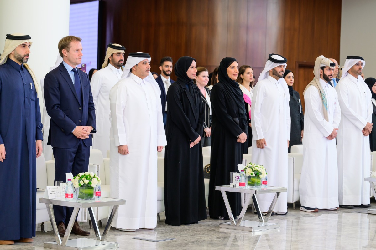 Minister of Environment and Climate Change H E Dr. Abdullah bin Abdulaziz bin Turki Al Subaie (third left); Minister of Social Development and Family H E Buthaina bint Ali Al Jabr Al Nuaimi (fourth left); and other officials and guests at the event.   