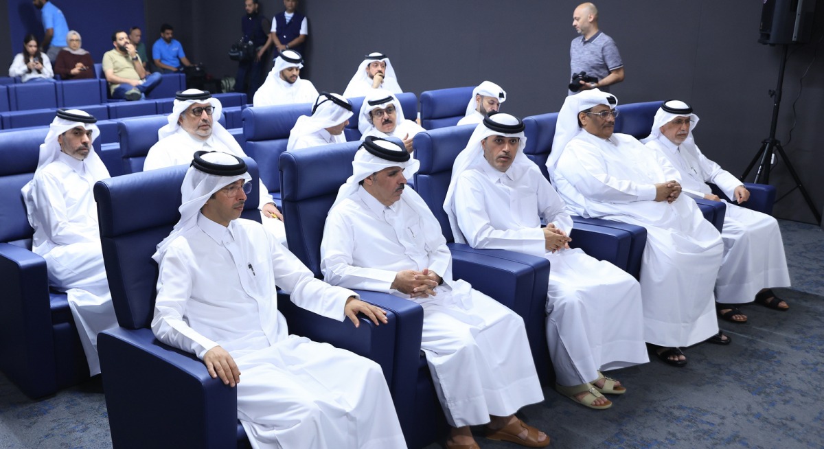 Front row: Editor-in-Chief of The Peninsula Dr. Khalid Mubarak Al-Shafi (centre), Editor-in-Chief of Al Sharq and Deputy of CEO of Dar Al Sharq Group Jaber Salem Al Harami (first right), Editor-in-Chief of Al Arab Faleh Hussein Al Hajri (first left), Editor-in-Chief of Al Raya Abdullah Talib Al Marri (second left) and Director of Qatar Radio Mohammed Nasser Al Muhannadi attending the signing ceremony.