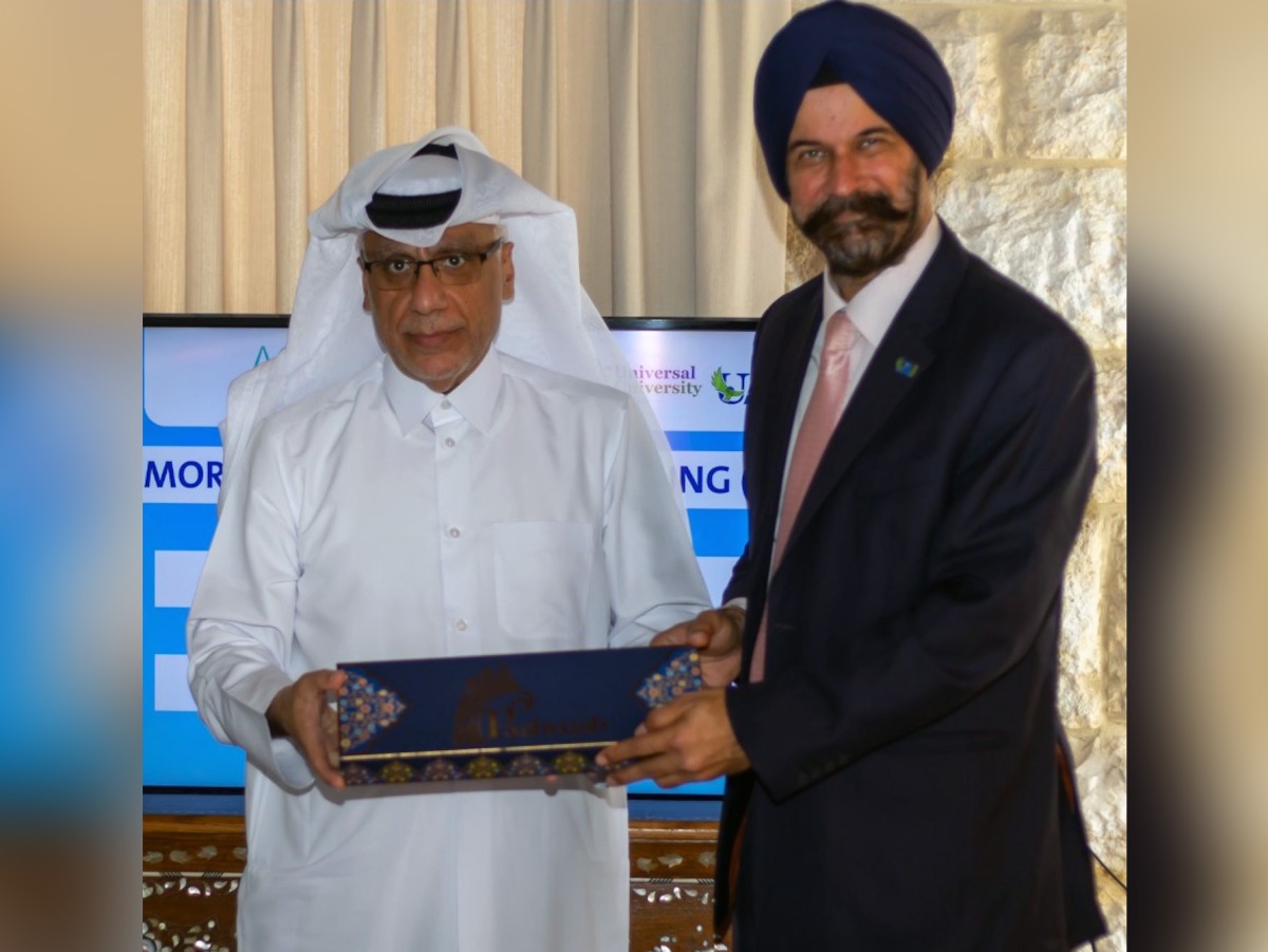 Eng. Khalid Abdulrahim Al-Sayed, Chairman of the Board of the Arab Center for Artificial Intelligence; and Tarundeep Singh Anand, President of Universal AI University, at the MoU signing.
