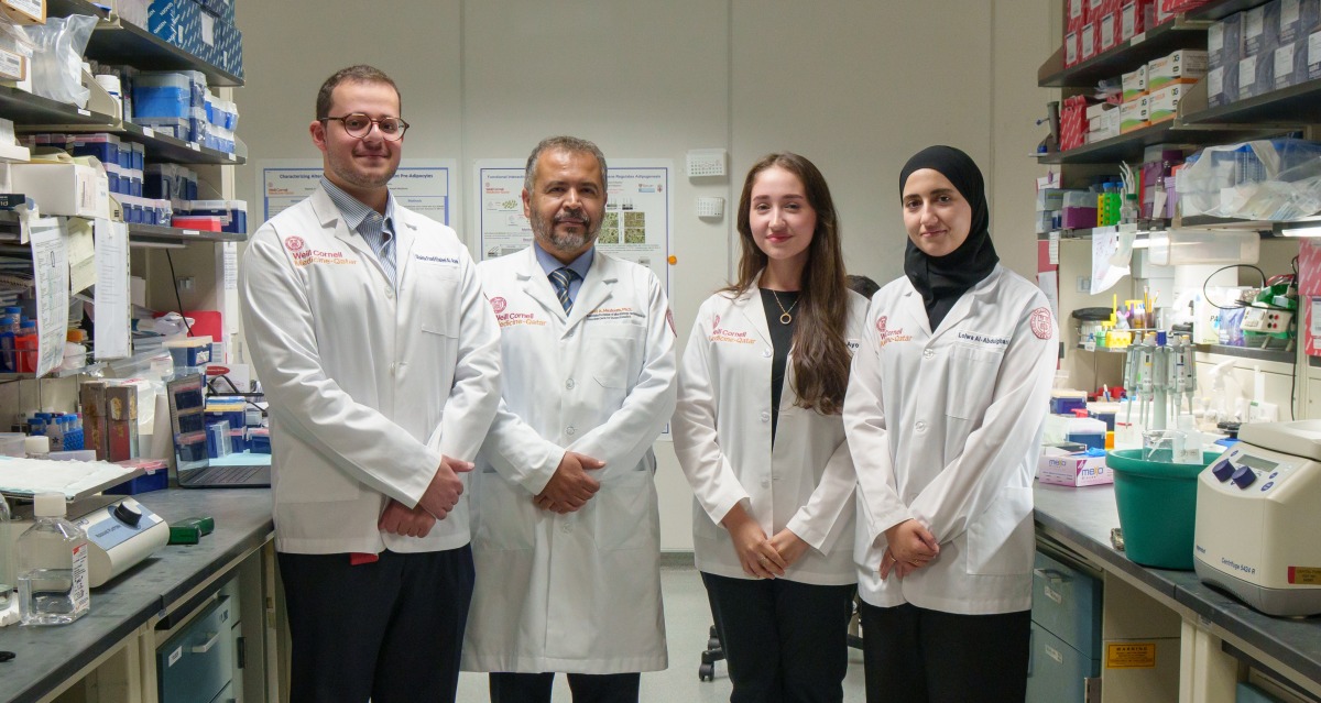 Dr. Nayef Mazloum with WCM-Q students Ubaida Al-Aani, Sama Ayoub, and Lolwa Al-Abdulghani, who completed summer research projects.