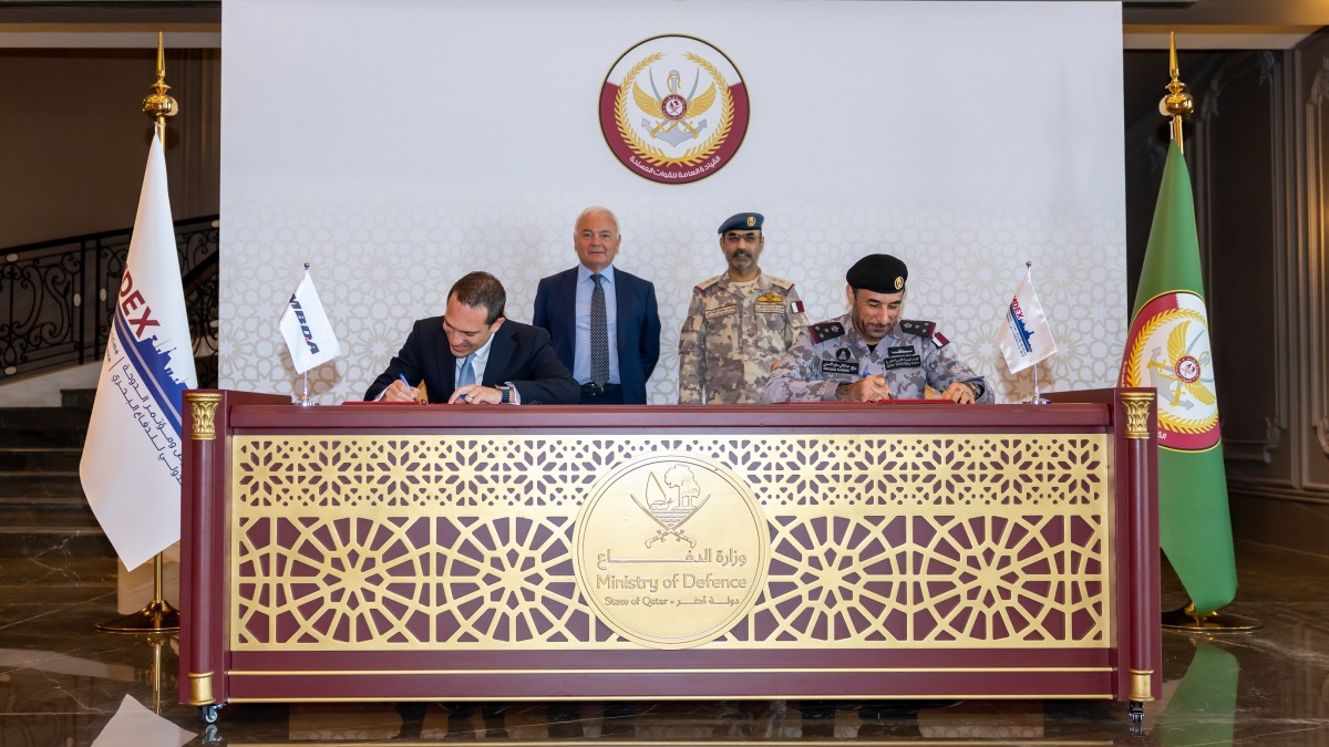 Chief of Staff of Qatar Armed Forces H E Lt Gen (Pilot) Jassim bin Mohammed Al Mannai witnessing signing of the agreement.  
