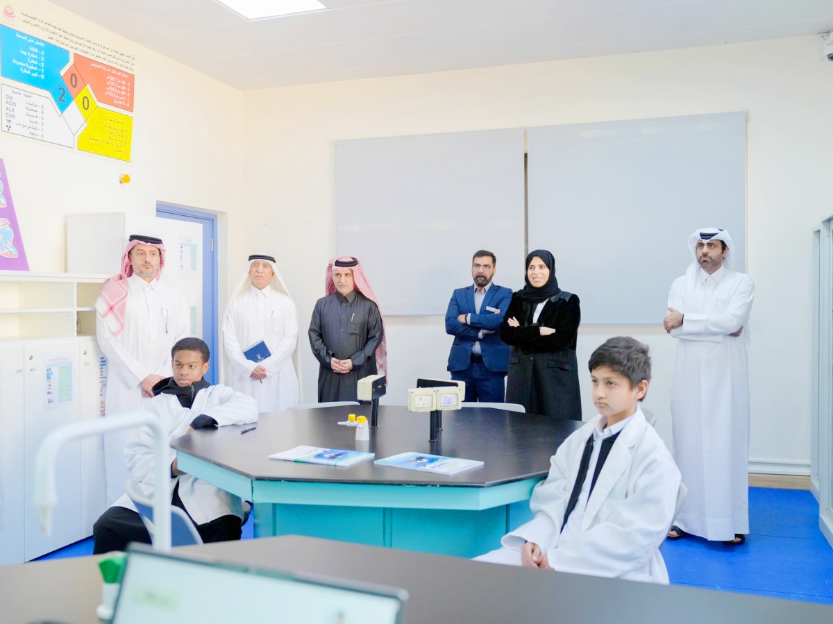 Minister of Education and Higher Education H E Lolwah bint Rashid bin Mohammed Al Khater visiting the Audio Education Complex with Assistant Undersecretary for Higher Education Affairs Dr. Hareb Mohammed Al Jabri, President of University of Doha for Science and Technology Dr. Salem Al-Naemi, President of the Community College of Qatar Dr. Khalid Al-Horr and other officials.