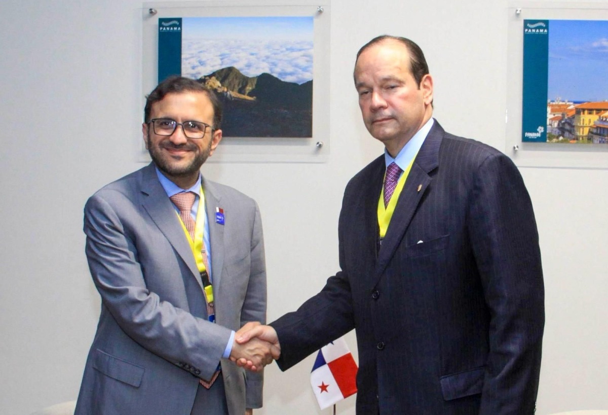 Advisor to the Prime Minister and the Official Spokesperson of the Ministry of Foreign Affairs Dr. Majed bin Mohammed Al Ansari with the Minister of Foreign Affairs of the Republic of Panama, HE Javier Martinez-Acha,