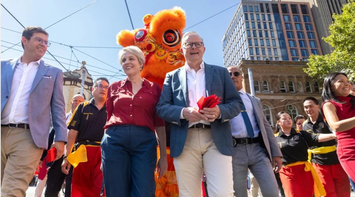 Anthony Albanese and Tanya Plibersek dropped in for the Museum of Chinese in Australia opening. (Sitthixay Ditthavong/Australia Associated Press