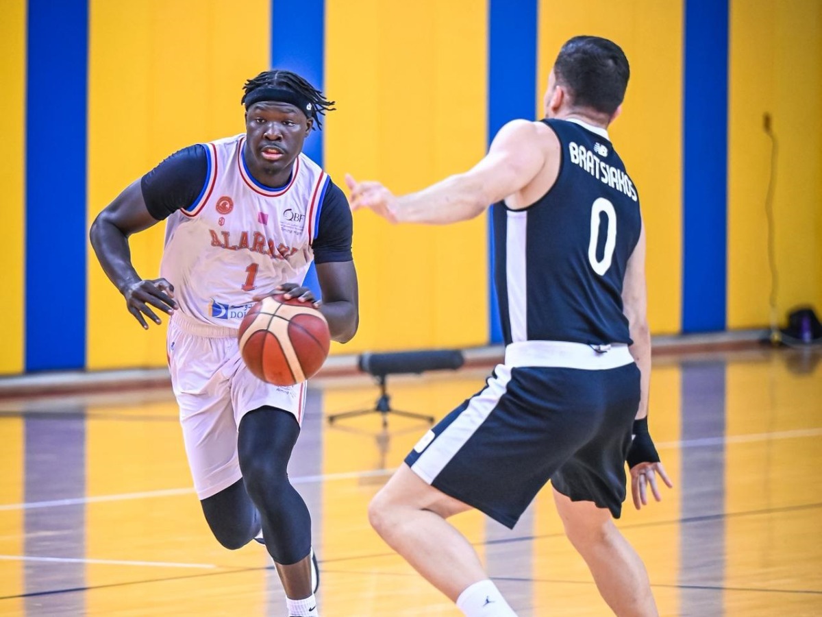 Action during the first semi-final playoff between Al Arabi and Al Sadd.