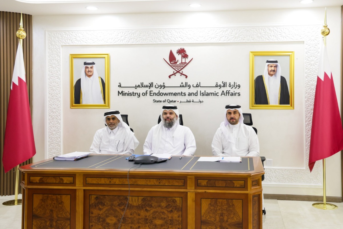 Undersecretary of the Ministry of Awqaf and Islamic Affairs H E Dr. Sheikh Khalid bin Mohammed bin Ghanem Al Thani with other officials participating in the meeting.