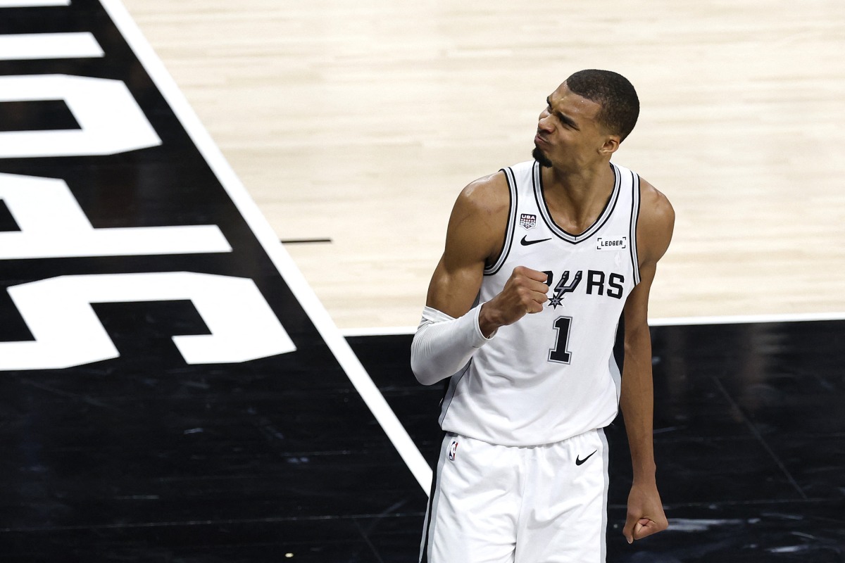  Victor Wembanyama #1 of the San Antonio Spurs reacts after his made basket during the fourth quarter against the New York Knicks in Game Two of the 2026 NBA Finals at Frost Bank Center on June 05, 2026 in San Antonio, Texas. (Photo by Ronald Cortes / GETTY IMAGES NORTH AMERICA / Getty Images via AFP)